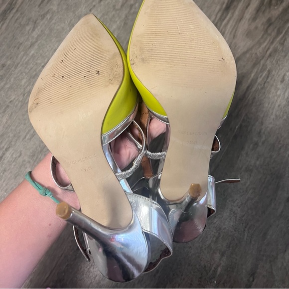 Steve Madden surfice neon green pointed toe stiletto heels - Picture 8 of 9